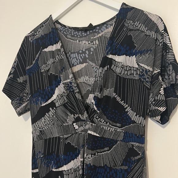 BCBGMAXAZRIA Avery Faux Wrap Dress, Small - Picture 2 of 9